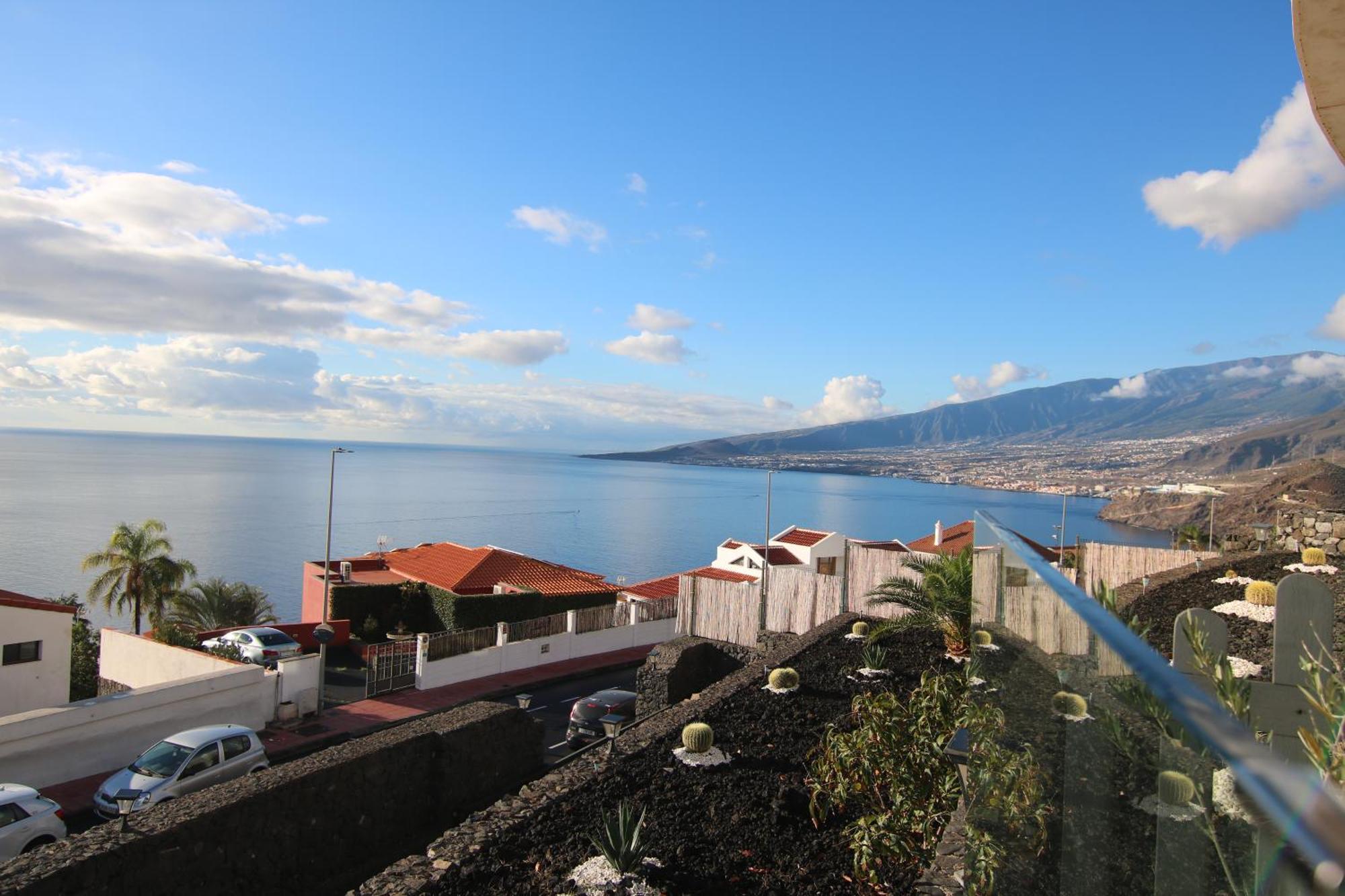 Villa Gonzalez Sea Views Radazul Exterior photo